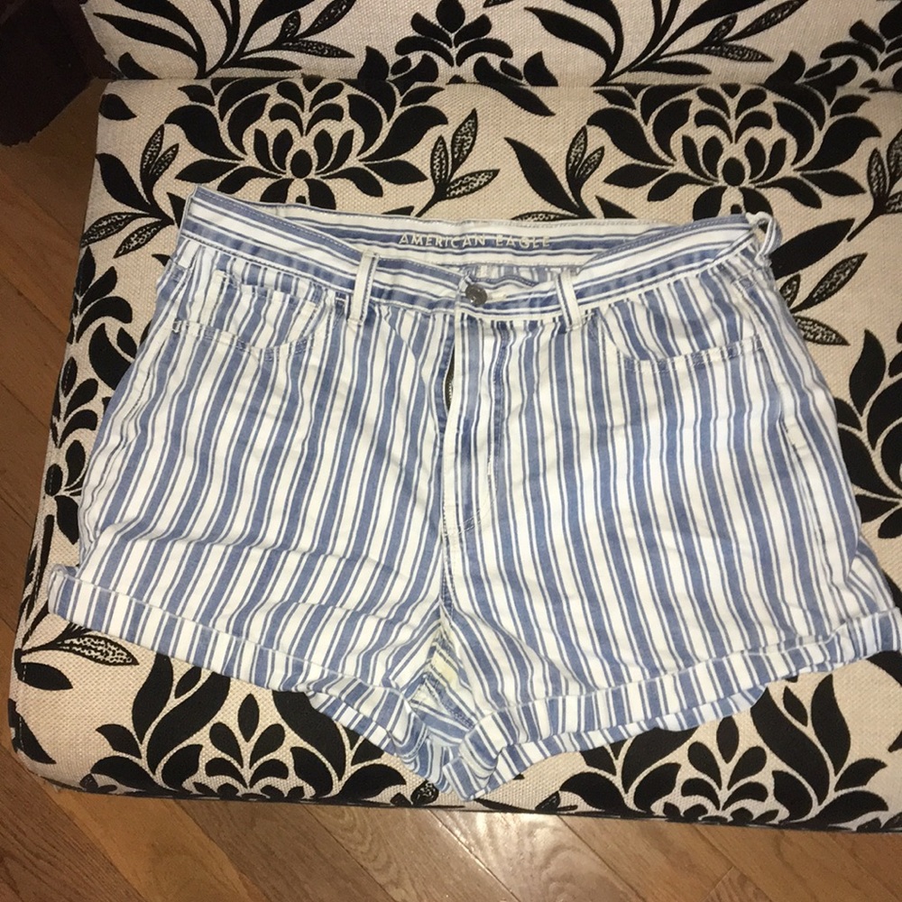 American Eagle striped mom shorts